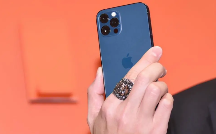 道真苹果手机维修分享iPhone12系列重启方法教程 